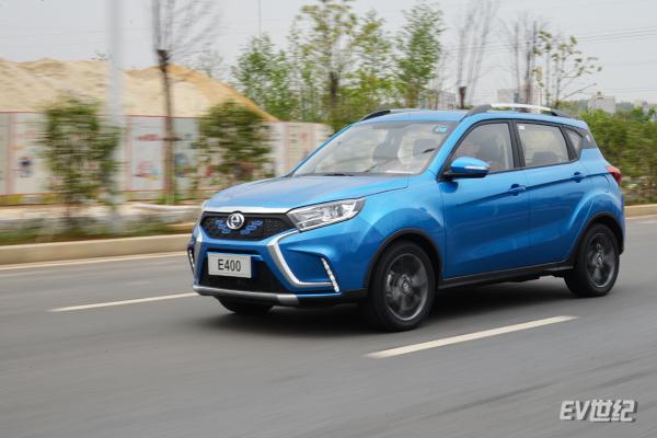 又一款续航超300小型纯电SUV 试驾江铃易至E400