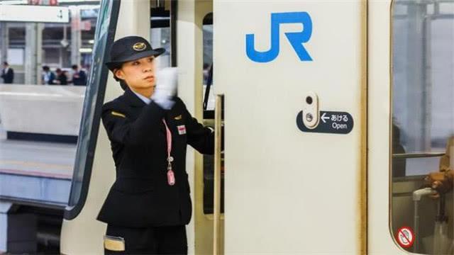 美红列车长王站长_列车长收入