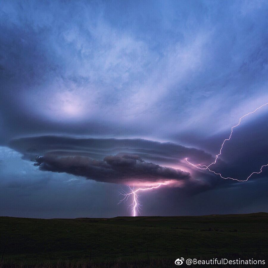超强台风的威力真是吓skr人。你们还记得BD这