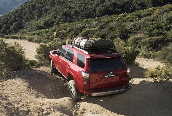 40万买丰田越野车，2.7L/4.0L发动机你会如何抉择？