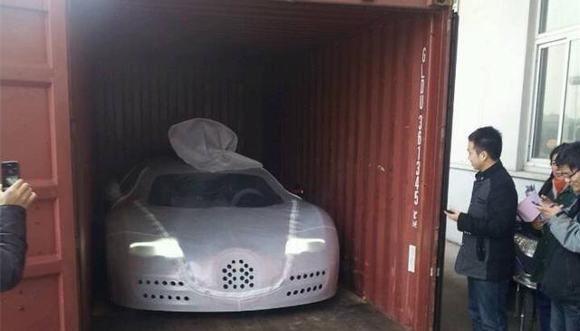 售价3800万，税交了1800万，江苏首台布加迪，港口开箱！