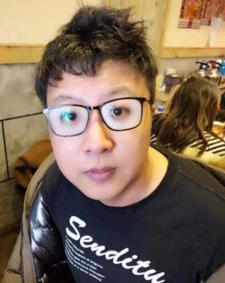 LOL:斗鱼大鹌鹑招牌寒冰丝血嘲讽VN,细节操作