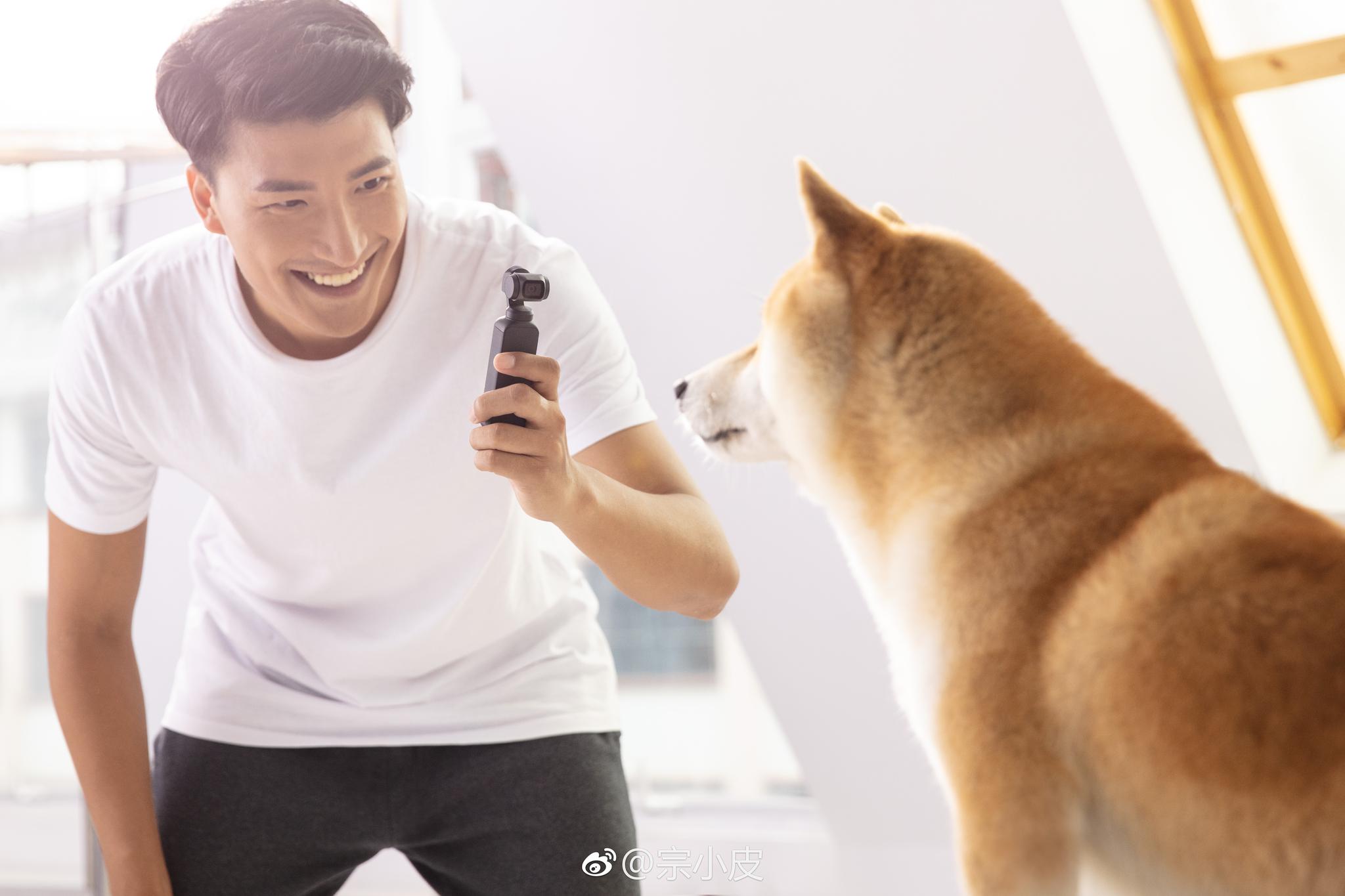 上午参加了大疆新品灵眸Osmo口袋云台相机的发布会