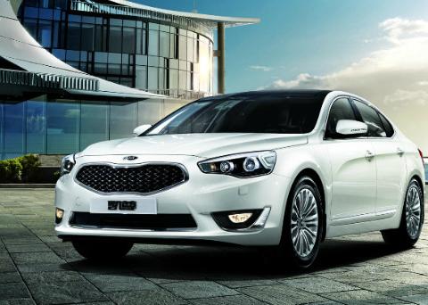 这款车仅卖18万却比宝马还亮眼，气场更是完虐迈腾帕萨特