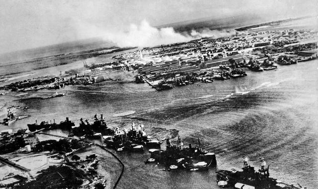 日军偷袭珍珠港过程中，打响第一枪的并不是日本空军而是美国海军