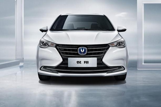 长安第三代悦翔用这样的方式，致敬过去了的6年！