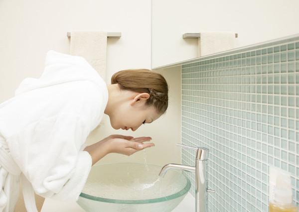 激素脸反跳期都有些什么症状?