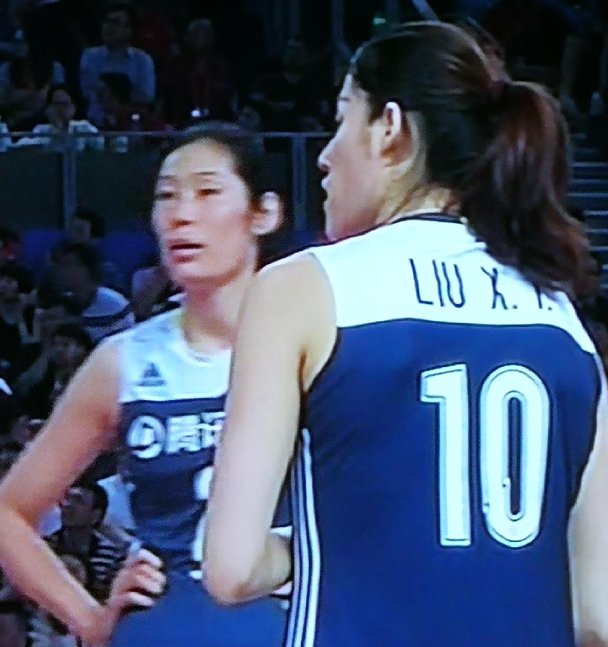 中国队大比分0-3不敌美国队 中国女排最后时刻