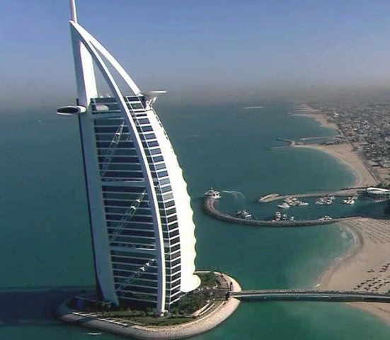 在迪拜身价百万都是穷人,5千元人民币在迪拜能