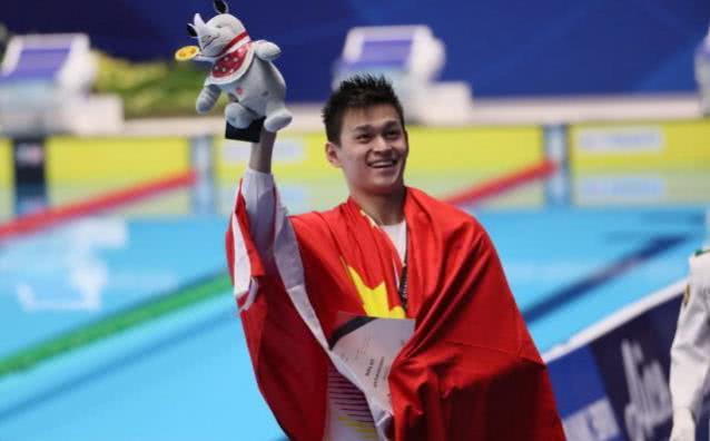 4-3力压日本,刘湘50仰破19年前世界纪录,孙杨