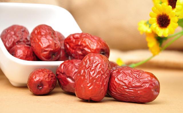 健康小知识: 吃什么对肝脏排毒好, 推荐十食物