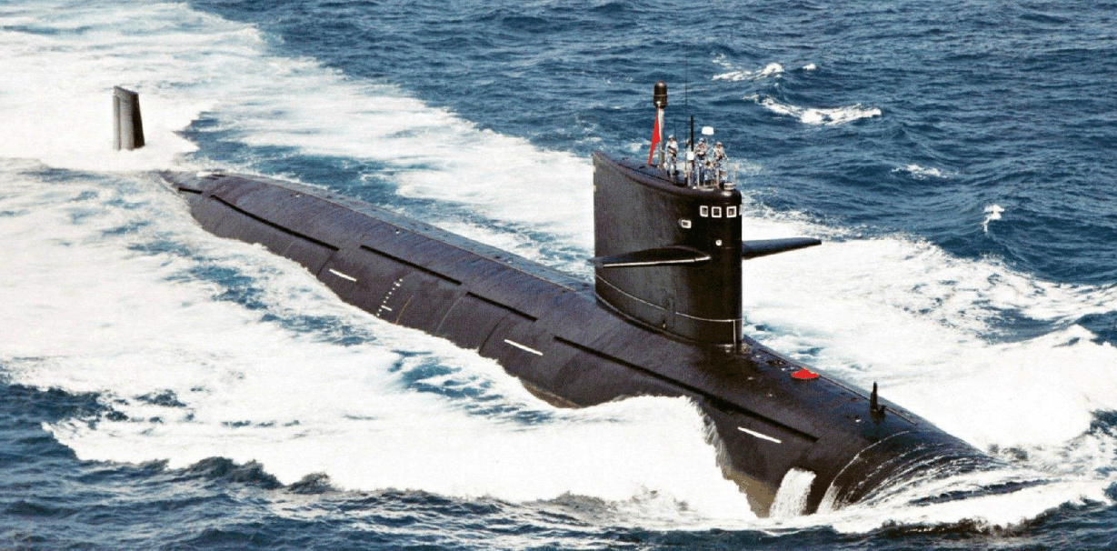 神秘的095型核潜艇秘密出海,静音世界第一?美表示出“不安”