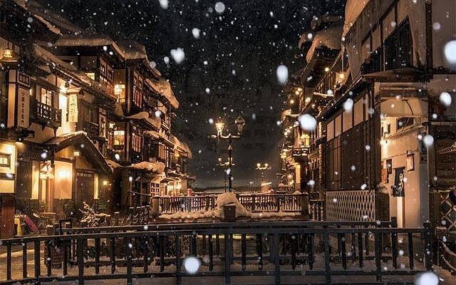 日本山形县银山温泉度假区,简直就是神还原的