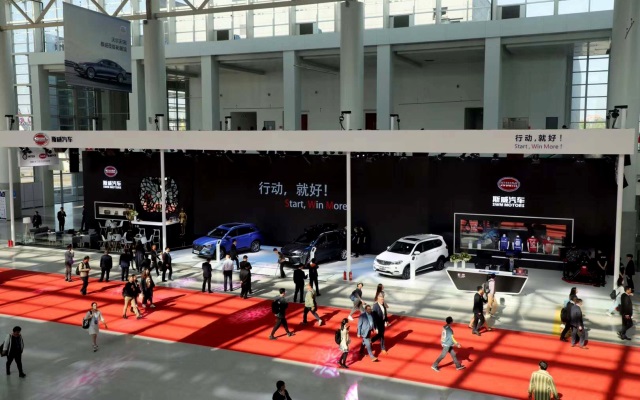 伊涅斯塔红酒+意式盛宴 北京车展SWM斯威汽