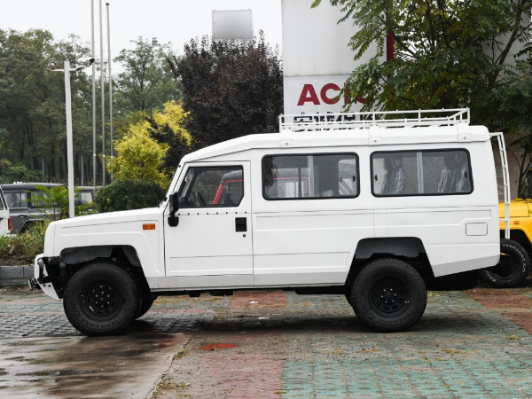 新款北汽勇士实拍 硬汉气质尽显无疑