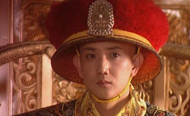 康熙王朝:康熙亲政,鳌拜反对,索尼说了13个字,让他哑口无言