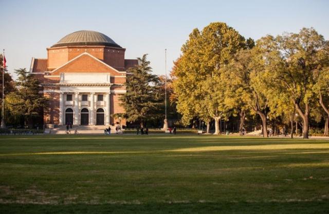 中国退学率最高的3所大学,每年退学上百人,智