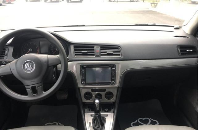 落地价14万, 现在只需8万, 没开多久掉价6万, 车主表示很心疼