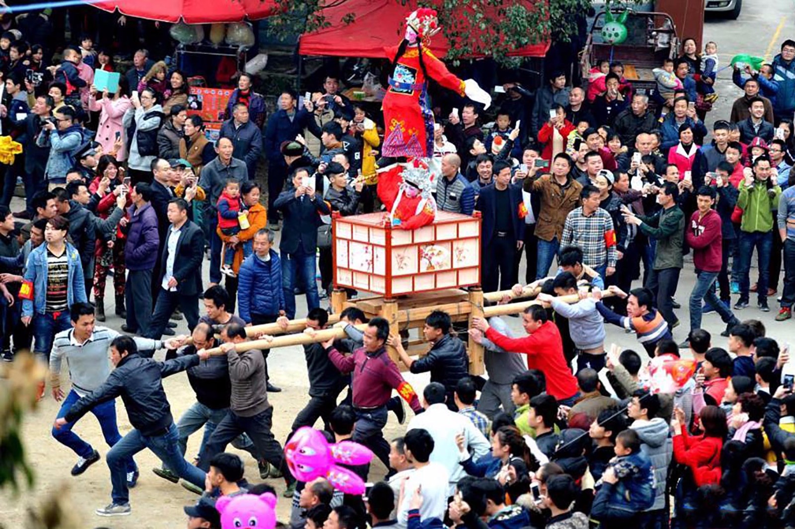 为什么福建龙岩有很多的客家人,他们有什么特俗习俗吗