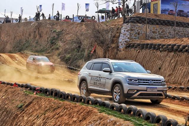 轴距三米的途昂越野如此轻松，到底是难度太小还是能力太强？