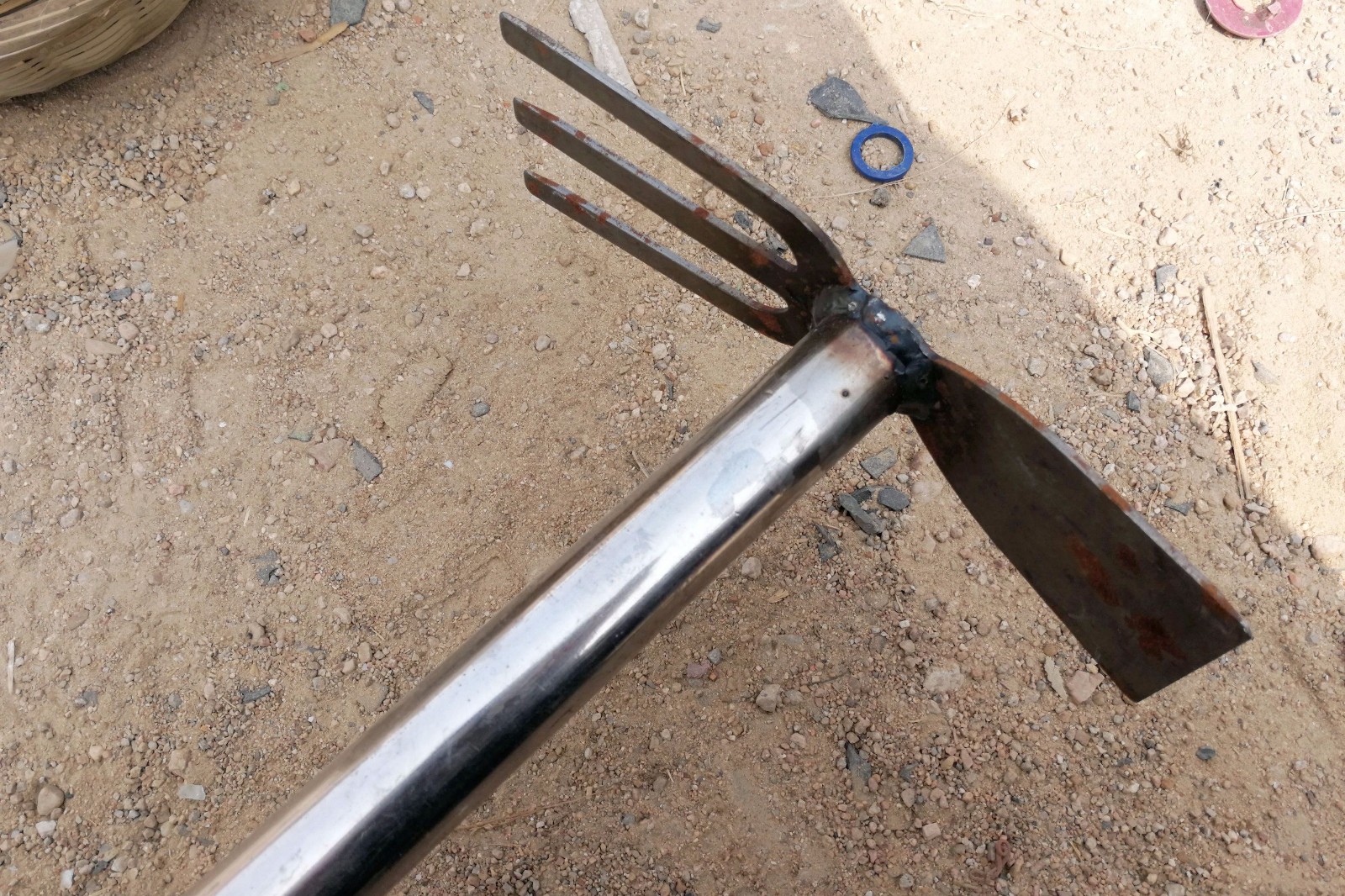 带赶海神器去赶海 事半功倍 大集上有专门出售