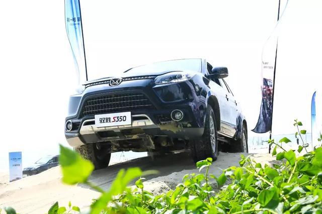 车长4米7，2.0T+6AT，最小离地间隙225mm，核心部件6年质保