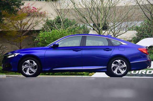 仅售15万，号称10万公里才出磨合期，这款车下个月成绝唱