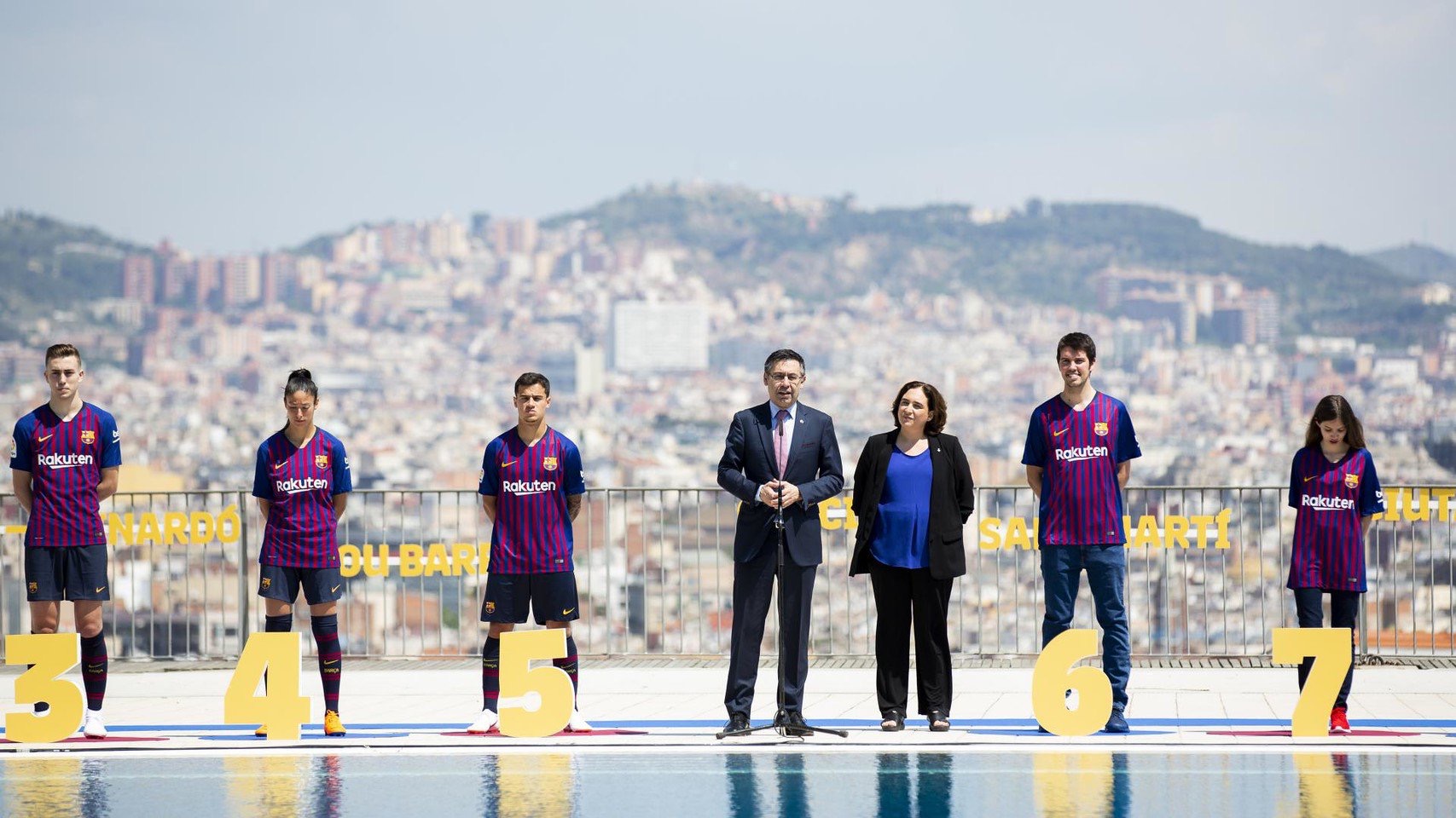 巴萨2018-2019赛季主场球衣发布现场