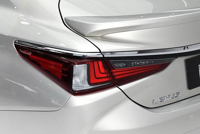 迟来的总是最好的?中大型豪车再添一柄君子剑