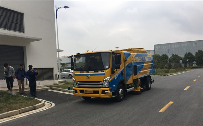 上汽跃进轻卡厉害了!2019款产品国六蓝芯动力还可智能选配