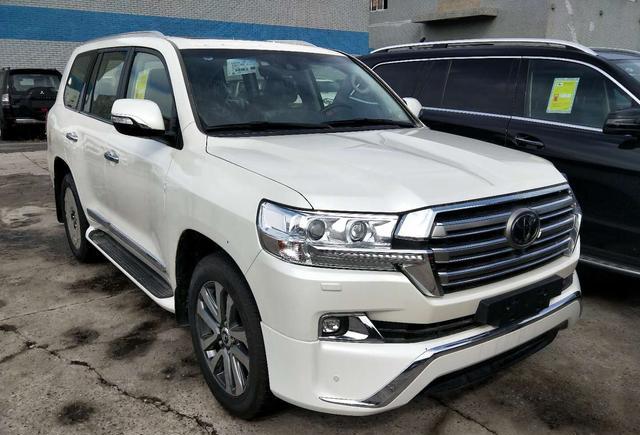 丰田兰德酷路泽：5700才是陆地巡洋舰，4000只配叫霸道？