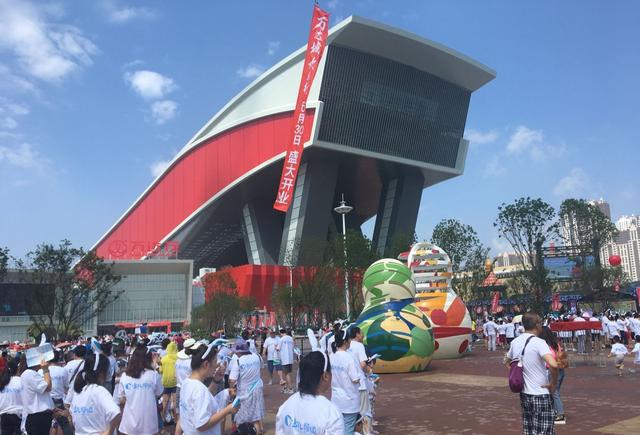 哈尔滨万达电影旅游城(下简称"哈尔滨万达是由")乐园万达厕所v电影印度集团文化爱情故事免费看图片
