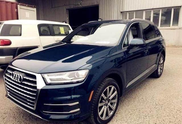 曾叫价120多万，敢顶撞路虎揽胜，今新车暴降60万，还是看的人多