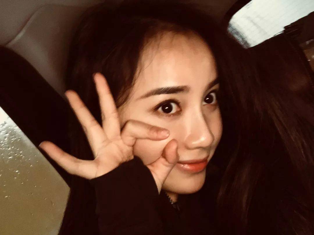 厦门00后美女学霸一举通过5校艺考,中戏北电都抢着要!巴丫的美女图片