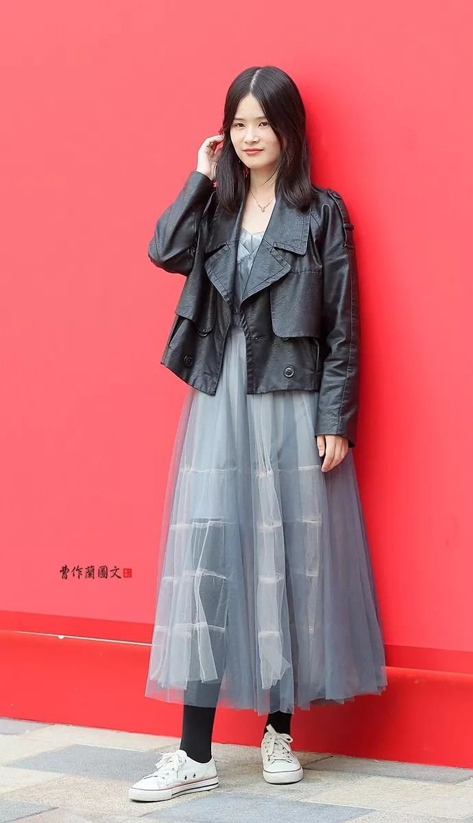 气质女生衬衫裙如何穿搭出时尚感?