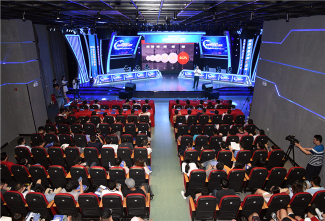 2018东方体育大讲堂成功举办 行业大咖共话电