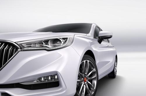 红旗H5已出厂，内饰不输宝马，价格亲民，现已发往全国4S店！