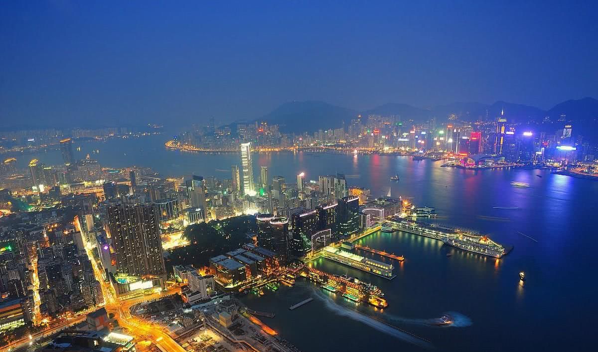 上海GDP已完爆香港,为什么很多人还是认为上