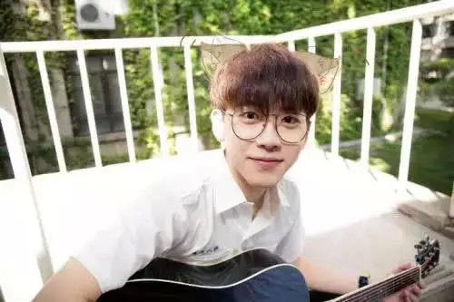 躲过了费启鸣和大川,避开了张欣尧和狗达,却没