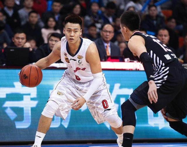 辽粤大战,赵睿PK郭少,谁将成为中国第一后卫?