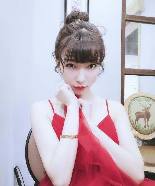 舞帝杨大爷前土豪挣扎破产向其借钱 却落得微