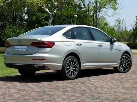 新款朗逸完爆思域！仅售12万，性价比超高力压卡罗拉