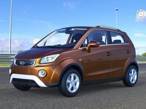 李嘉诚51亿玩儿汽车，10万块A0级SUV，网友说赔了！