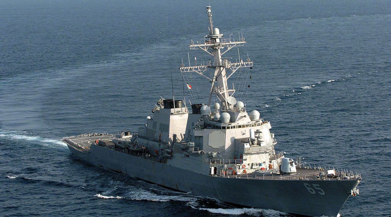 航拍中国海警2304舰视频:不穿军装的军舰