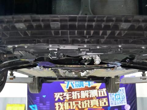 一辆车当两台拆，启辰D60揭开了很多日产轩逸的秘密！