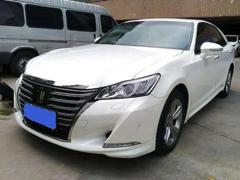 四川车友花29万元买辆丰田皇冠，3万公里后晒出了平均油耗