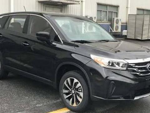 2018款博越刚要上市就遭到广汽的暴击！首台传祺GS4曝光