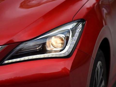 颜值完胜轩逸，动力不输给帝豪，5年终迎来换代！