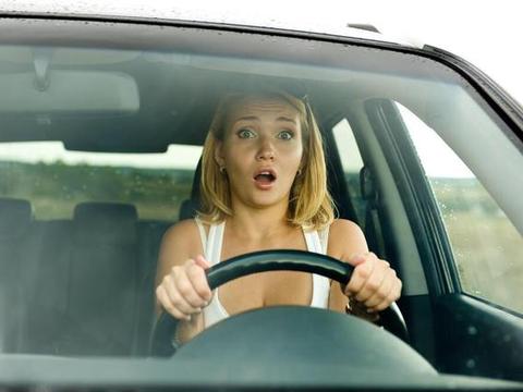 开车路上最怕碰到哪种状况?总有一种让你恨之入骨!