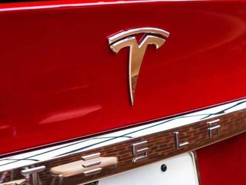 特斯拉召回轿车 承认动力转向存在问题